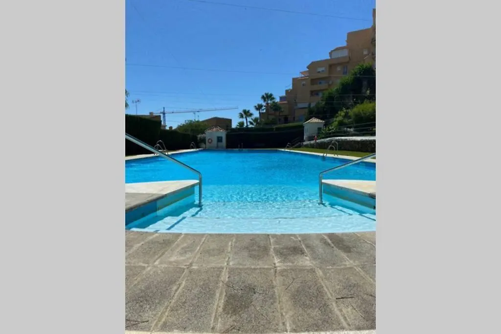 דירה אסטפונה Tres Bel Appartement Avec Piscine Et Tennis Entre Amis Ou En Famille ספרד