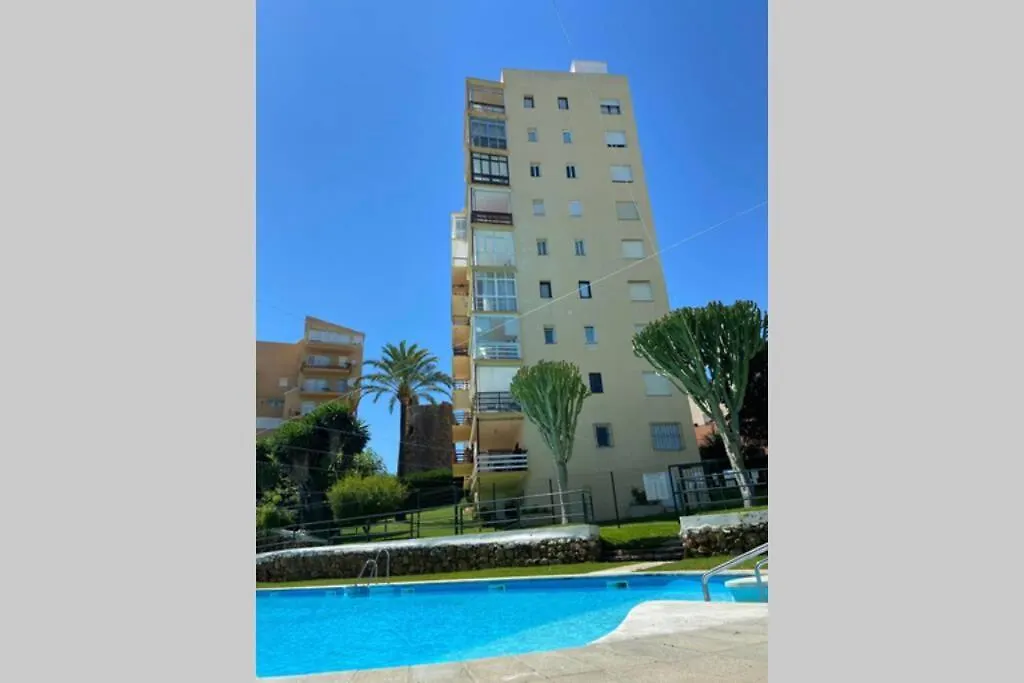 אסטפונה Tres Bel Appartement Avec Piscine Et Tennis Entre Amis Ou En Famille ספרד